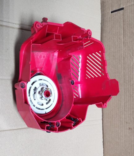 MTD WC 2200 753-10404 Starter Housing (Liberty Red)